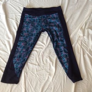 Fabletics  Capri Leggings